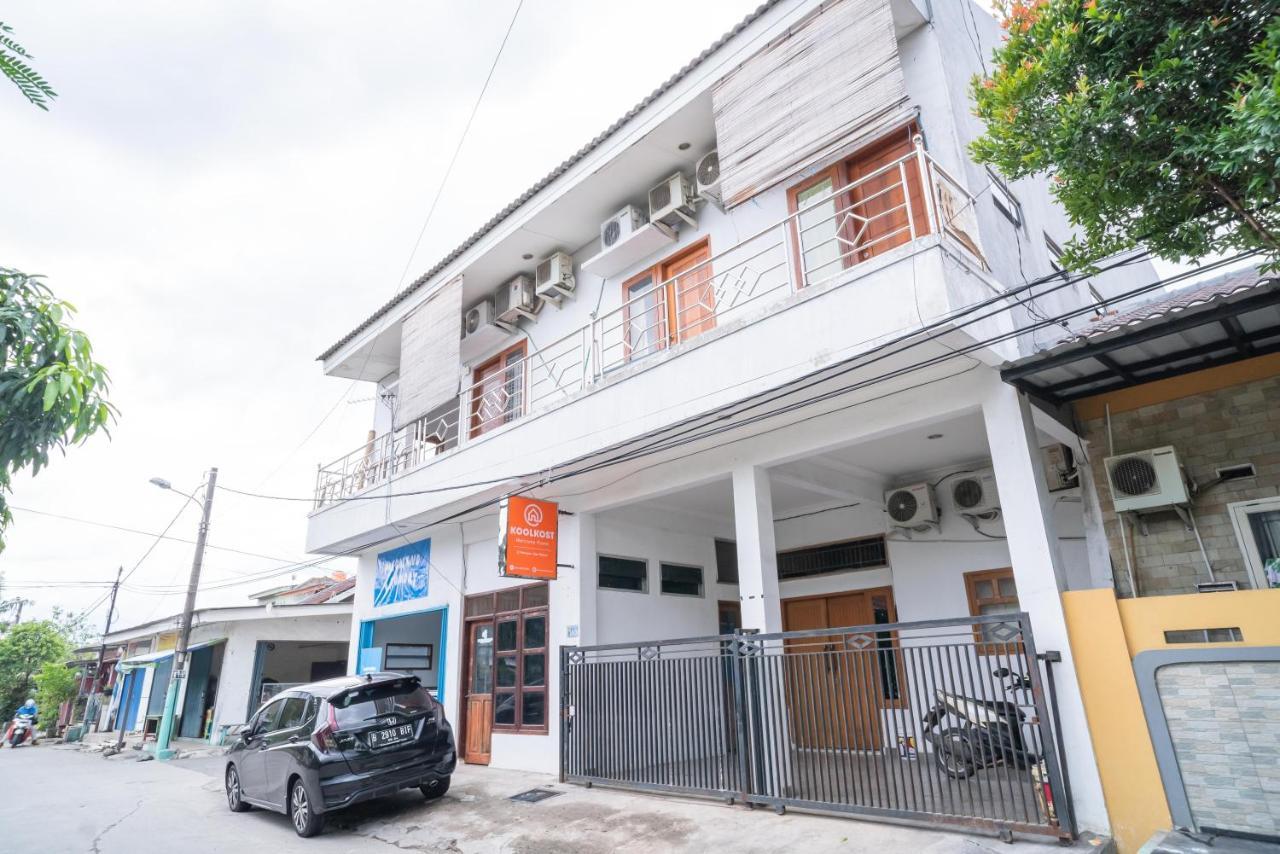 Hotel Koolkost @ Harapan Jaya Bekasi Esterno foto